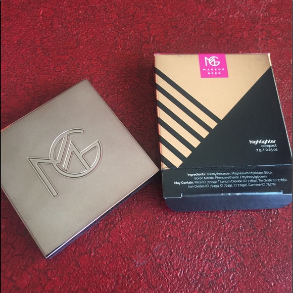 makeup geek Other - MAKEUP GEEK Highlighter in Nightlight